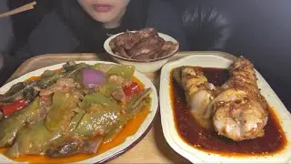 Homemade food series｜Pig trotter｜Spicy sausage｜Fried liver with celery and mushroom