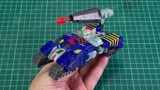 Transformers Generations Thrilling 30 Tankor (Tank mode to Robot mode)