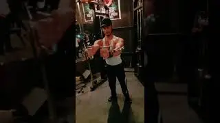 gym hard work chest,