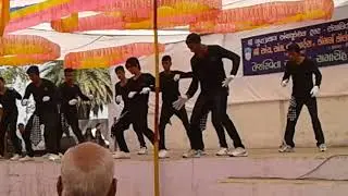 krumping dance my Collage Group