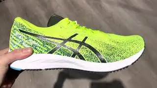 Кроссовки для бега Asics GEL-DS TRAINER 26 1011B240-300