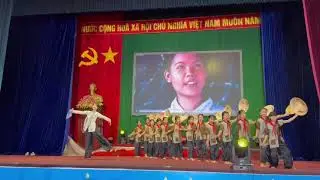 4D THSP Nghệ An: Hoạt cảnh Nh&agrave; gi&aacute;o C&aacute;ch mạng