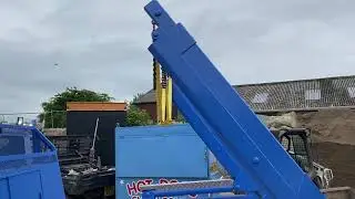 mini skip lorry 3.5 ton skip-worx.co.uk