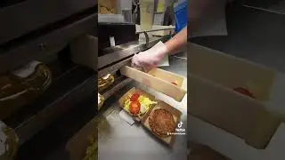 How to Make the Quarter Pounder Deluxe at McDonald&rsquo;s? 🍔 #shorts