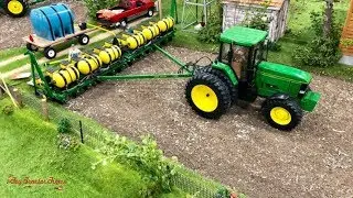 1/16 WINNER | 2019 National Farm Toy Show Display Contest