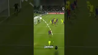 As&iacute; es como Juninho humill&oacute; al FC Barcelona con un tiro libre de 5000 IQ #futbol #ronaldo #messi