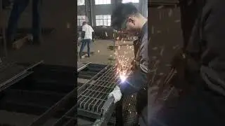 How Steel Bar Grating Stair Treads Are Made | Full Welding & Galvanizing Process
