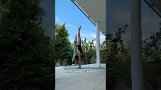 This is how you learn to hold the perfect handstand #handstand #handstandtutorial