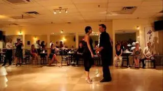 Mariana Dragone y Tom&aacute;s Howlin - Studio Tango Montreal - Clase 2