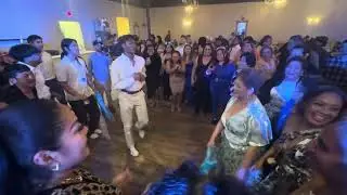 Leonel Moreno Y Su Candela Show - Flor De La Sabana / La Burra Tuerta
