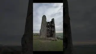 Who built Hadleigh Castle and what was it used for?