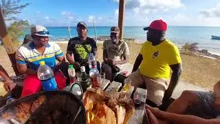 Gravier Village Rodrigues Fête fin d'année 2022  avec l'équipe ti regate Gravier edited Bobo