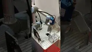 iREX 2019 - Lobtex / Universal Robots - Rivet Gun / UR5 - Riveting