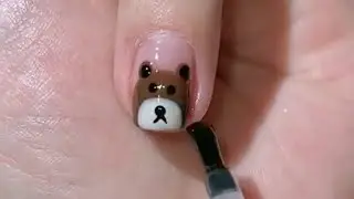 رسم على الأظافر 🐻