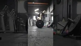 hover sumo deadlift 2sek pasued. 1s 1p 110kg @8 // 2s 3p 90kg @5