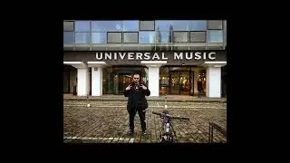 Leonard Kurtishaj KING LK bei UNIVERSAL MUSIC in Berlin City 1.Februar 2022 Rapper KING LK 3/3