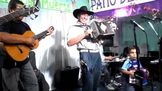 los tres serano