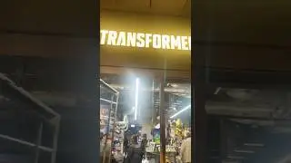 TRANSFORMERS | BATTERSEA SHOP | YAYA CYL #transformers #megatron #optimusprime #robot #london #uk