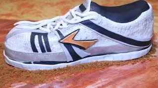 running shoe fondant cake