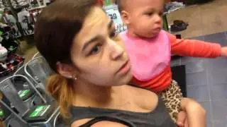 Vlogging At The Mall!! YICReacts