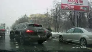 Наглый мужик на мерине S500 получил свое