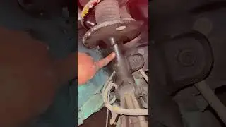 How to Fix Front Suspension Jump ⚠️ Dead Shock Signs Before Control Lost #varrel #shorts