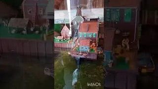 Holland  Michigan    Gift shop with Miniature's
