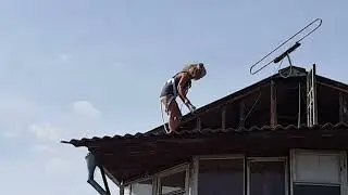 WONDER WOMAN REPAIRS THE COTTAGE !!! PART 1. ( ЧУДО ЖЕНЩИНА  РЕМОНТИРУЕТ ДАЧУ !!!  ЧАСТЬ 1. )
