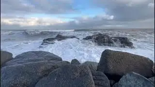 The sound of the sea waves at Seaham