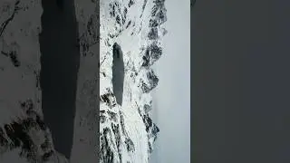 Bolivia 🇧🇴  The beauty of the Cordillera Real,  in the Bolivian Andes,located in La Paz 🏔️🌧️.