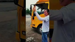 Truck Puncture Tire Replacement Outdoor Chinese!
