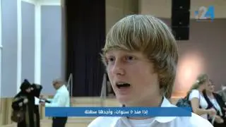 طلاب أجانب يتحدثون العربية في الإمارات