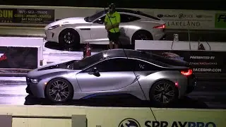 Jaguar F Type vs BMW i8 Drag Race