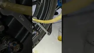 If there is a problem with the disc brakes, the bleeding must be wrong.