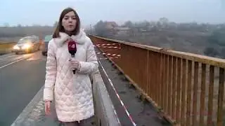 Podul din satul Budești a devenit periculos din cauza unei fisuri adânci și a parapetului distrus