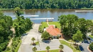 969 BLUFFVIEW DRIVE