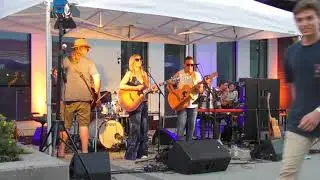 Christine set the Scene Live 2024