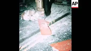 SYND 29 1 77 DAMAGED STORES AND OFFICIES IN LONDON'S WEST END AFTER BOMBINGS