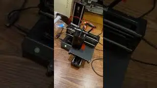 EasyThreed K9 3D mini printer demo printing