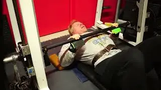 Superset triceps : floor press - triceps extensions