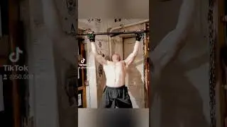 #pullups #challenge #pullupsworkout #pullupschallenge #pullupstrict #pullupgang