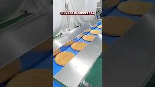 Horizontal flow packaging machine for baked goods#foodpackaging #packagingmachine #bakedgoods #food