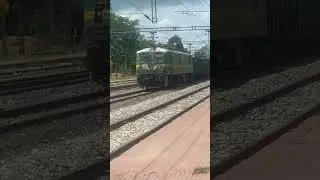 😍 Wag 9 locomotive high speed Horn Sound 😍 #shorts