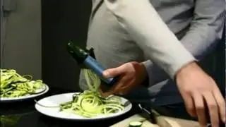 How To Cut a Zucchini Using The Kitchen Saviors Spiral Slicer