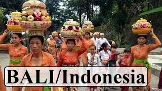 Indonesia-Bali-Ubud (Temple ceremony (Balinese temple offering) Part 6