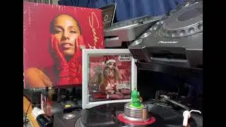 YOU DON'T HAVE TO BE ALONE - ALICIA KEYS（2022） 😻✨🎄20251220 #santababy #aliciakeys #vinyl #record 