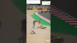Chaos at Turn 1 ❌❌❌ | 2025 #UKWorldSBK 🇬🇧