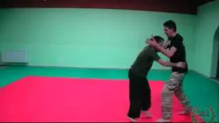 Antiaggressione femminile krav maga kapap