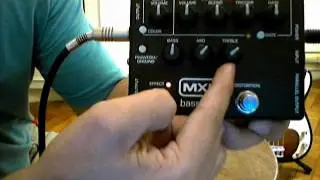 Pedal MXR BASS DI+ M80  Fender Precision