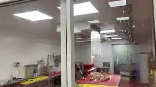 Meat cold room and meat rail